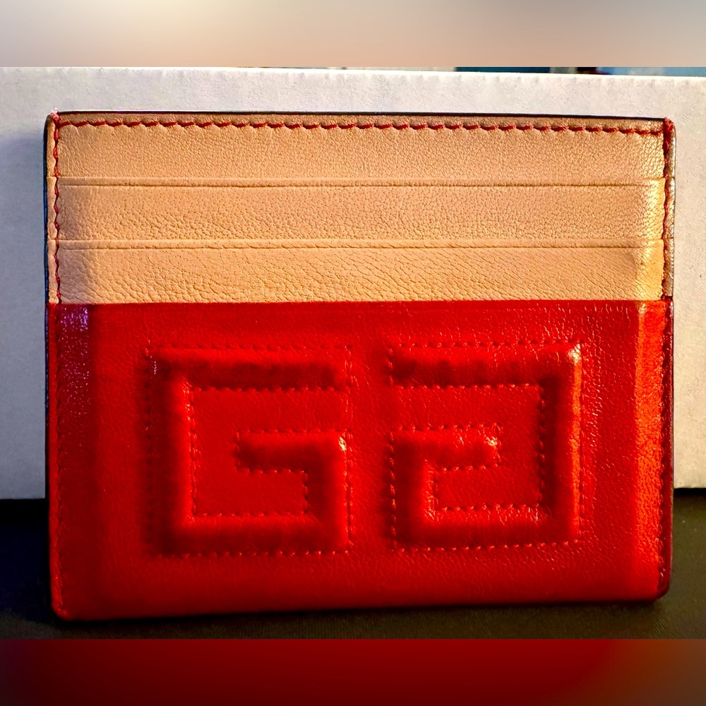 GIVENCHY Paris Red & Beige G logo emblem leather card holder wallet W/serial